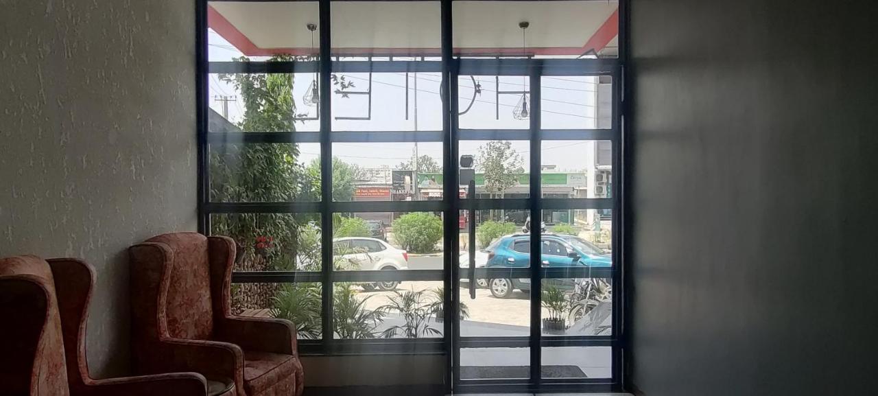 Sheer Bliss Hotel Udaipur Bagian luar foto