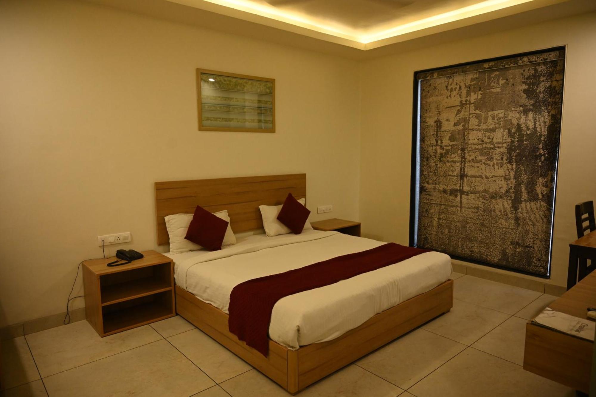 Sheer Bliss Hotel Udaipur Bagian luar foto