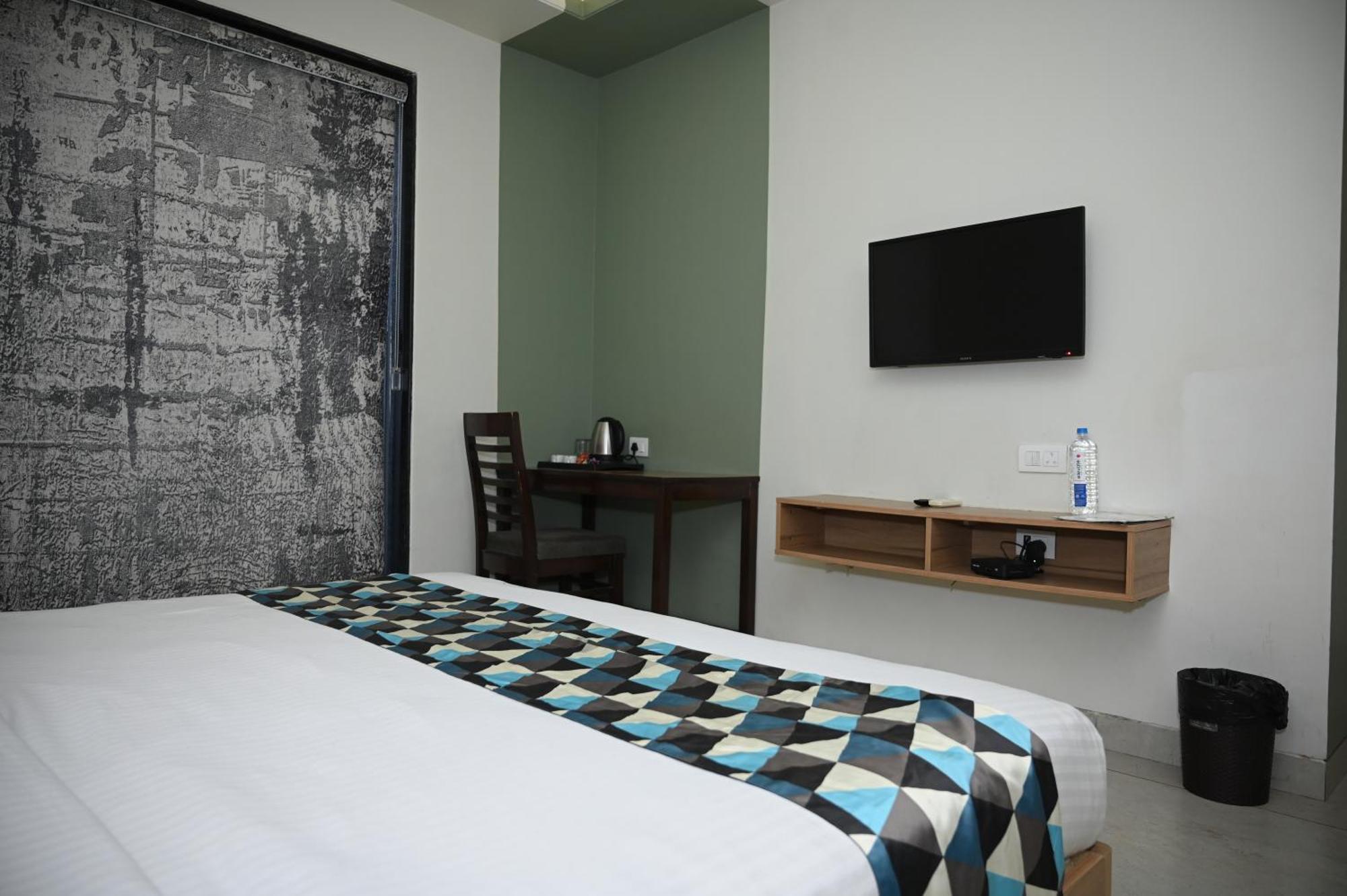 Sheer Bliss Hotel Udaipur Bagian luar foto